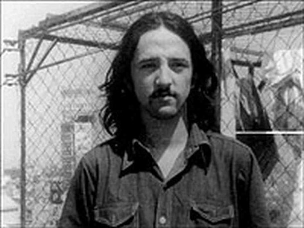 Bolaño em visual chicano selbaje