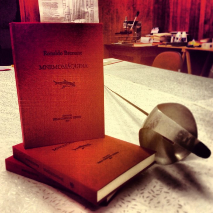 Mnemomáquina no ateliê do clube Hussardos